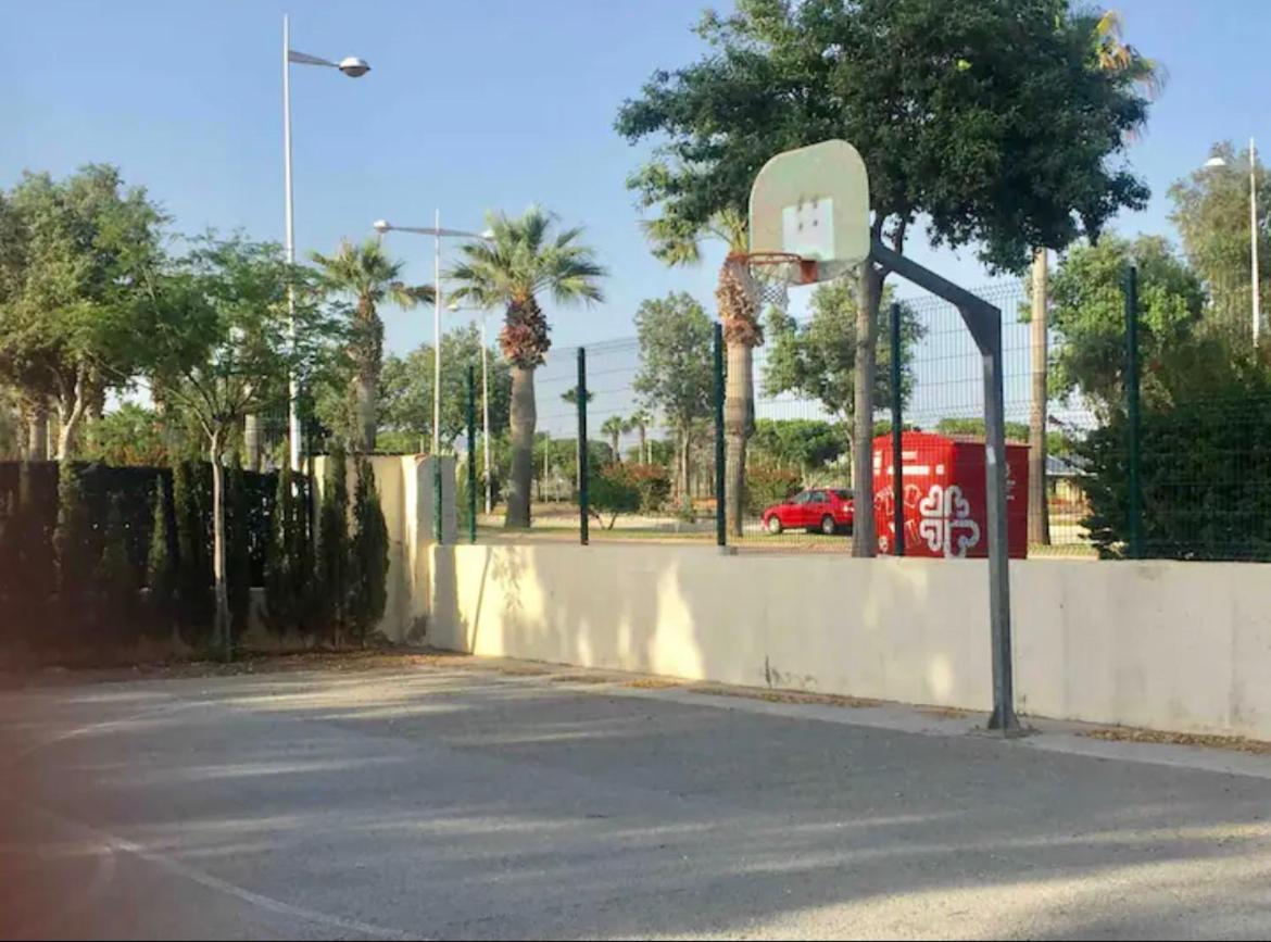 Toyo Golf Διαμέρισμα Αλμερία Εξωτερικό φωτογραφία